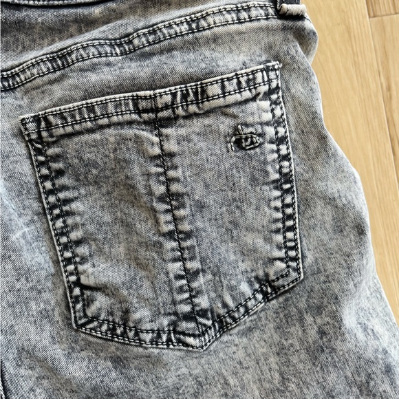 Rag & Bone Jeans - Picture 4 of 4
